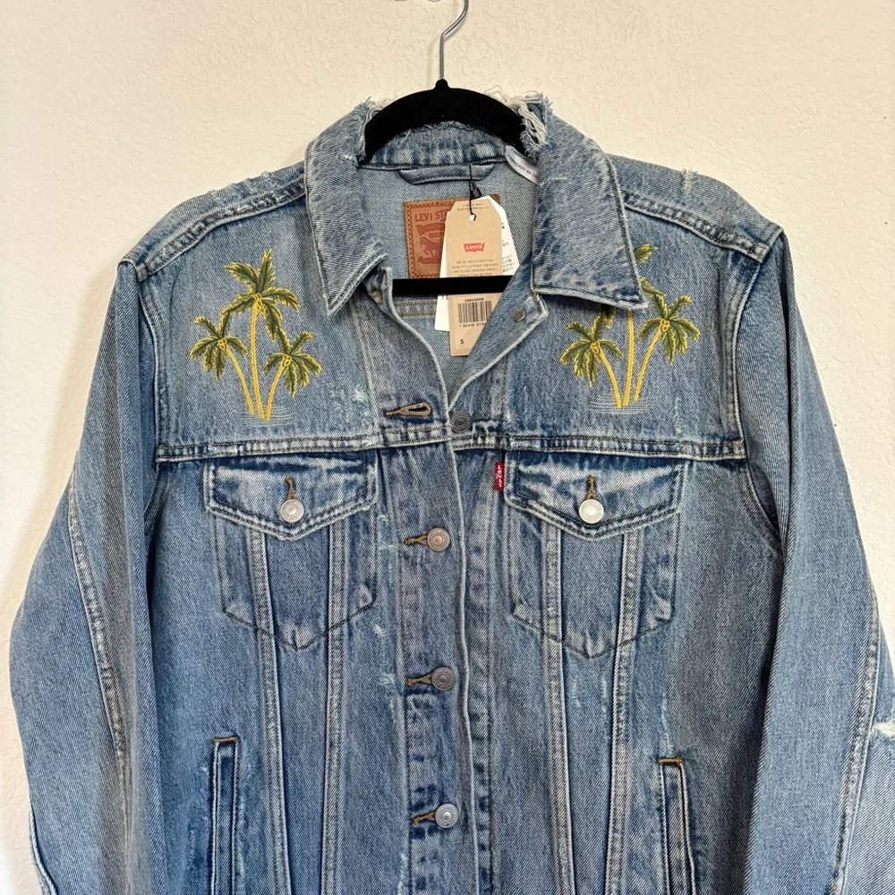 Levi's Ex Boyfriend Trucker Jean Jacket Palm Trees NWT - Picture 3 of 9